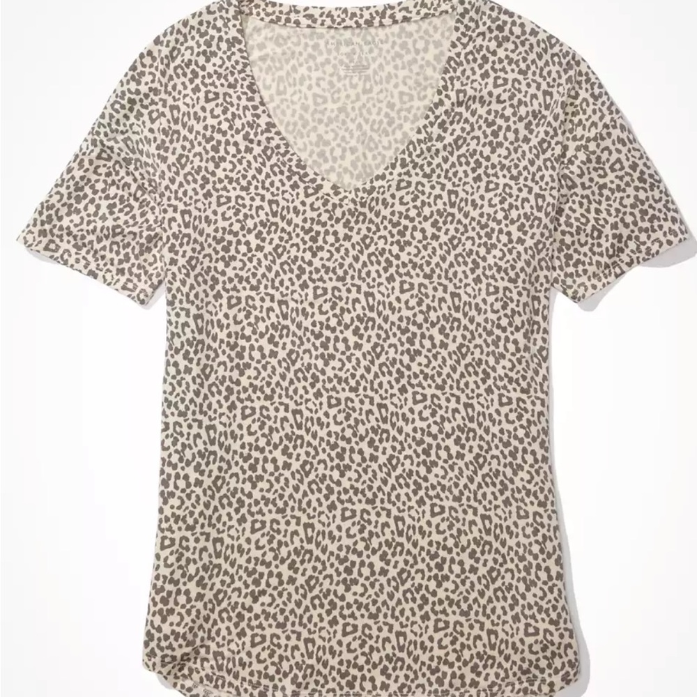 American Eagle size XL super soft tee shirt leopard print